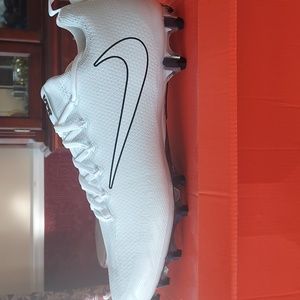 Nike Vapor Football/Lacrosse Cleats, Size 12.5